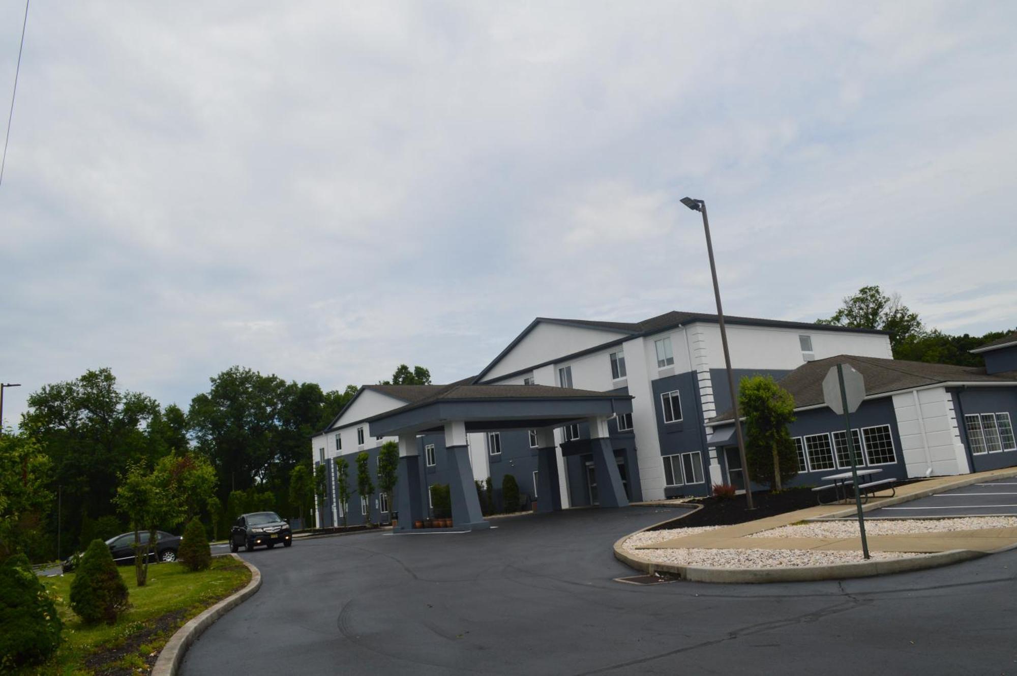 Comfort & Harrisburg-hershey North Hotel 3*