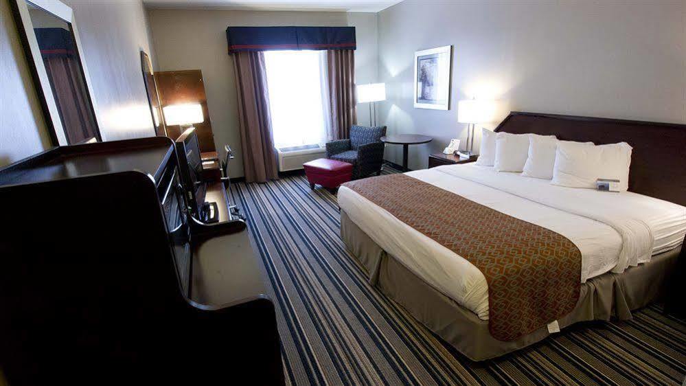 Hotel Comfort & Harrisburg-hershey North 3*